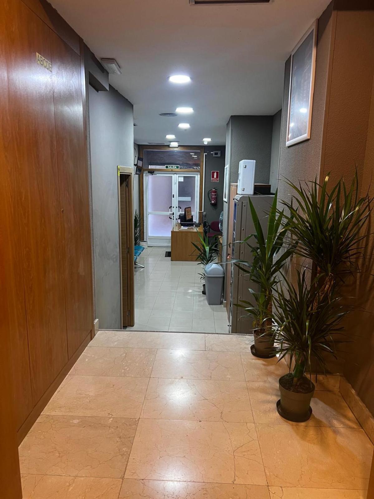 Hostel Estrella 20 مدريد المظهر الخارجي الصورة