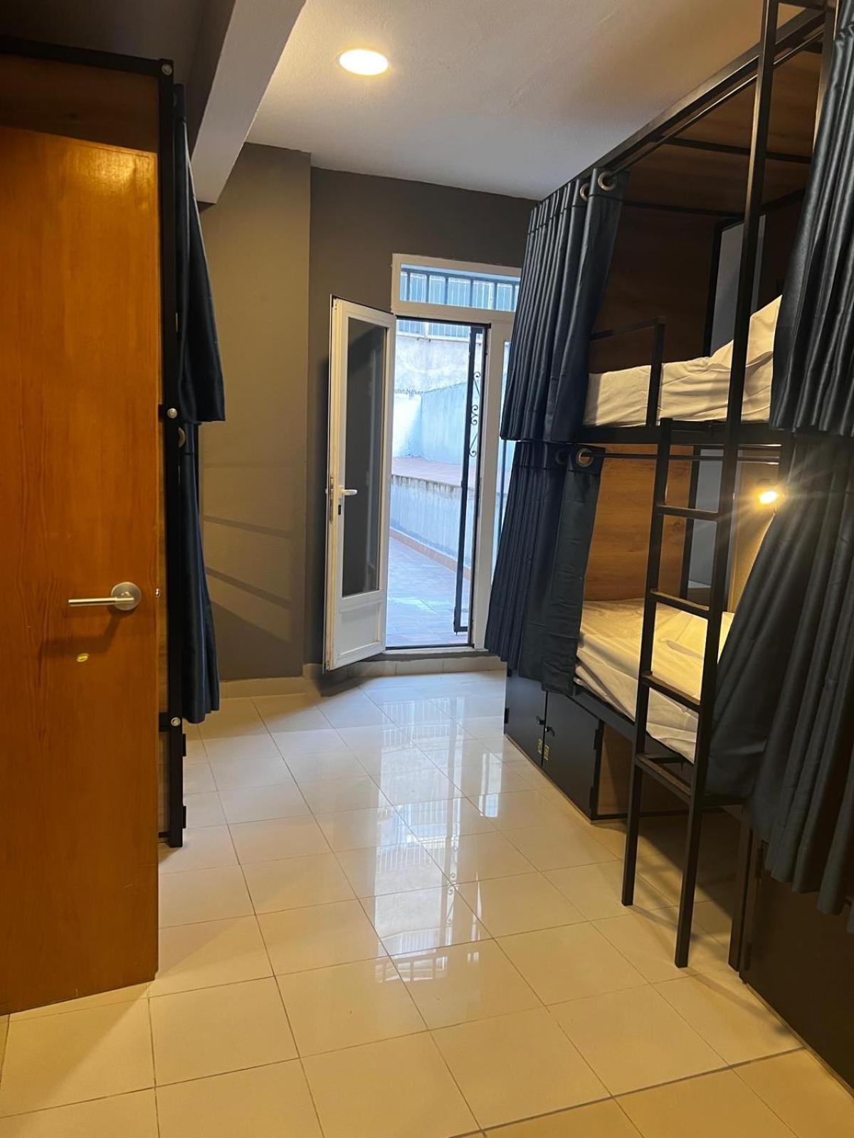 Hostel Estrella 20 مدريد المظهر الخارجي الصورة