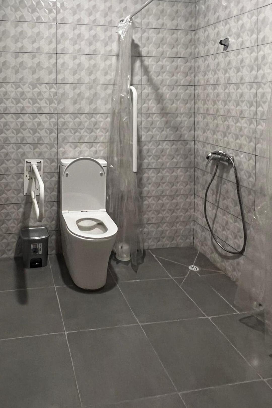 Hostel Estrella 20 مدريد المظهر الخارجي الصورة