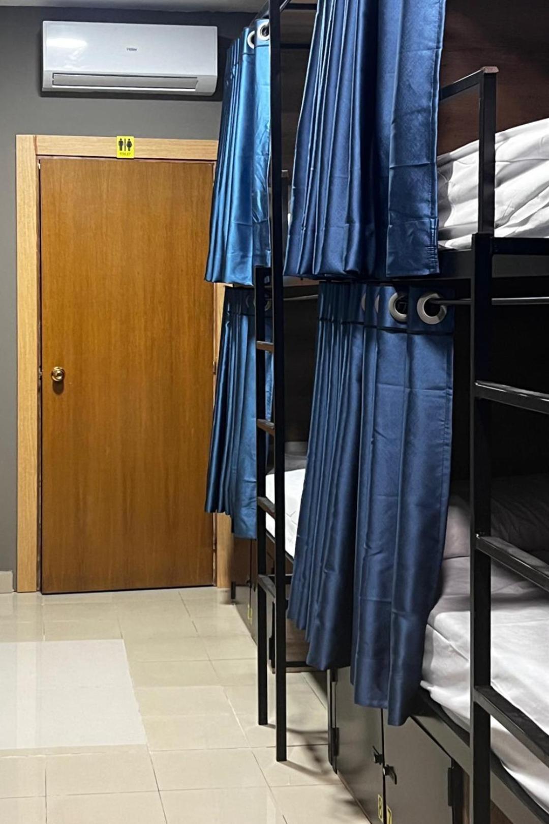 Hostel Estrella 20 مدريد المظهر الخارجي الصورة