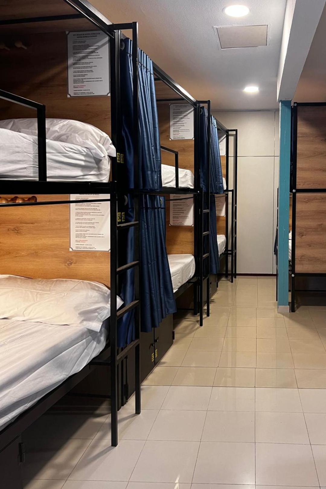 Hostel Estrella 20 مدريد المظهر الخارجي الصورة