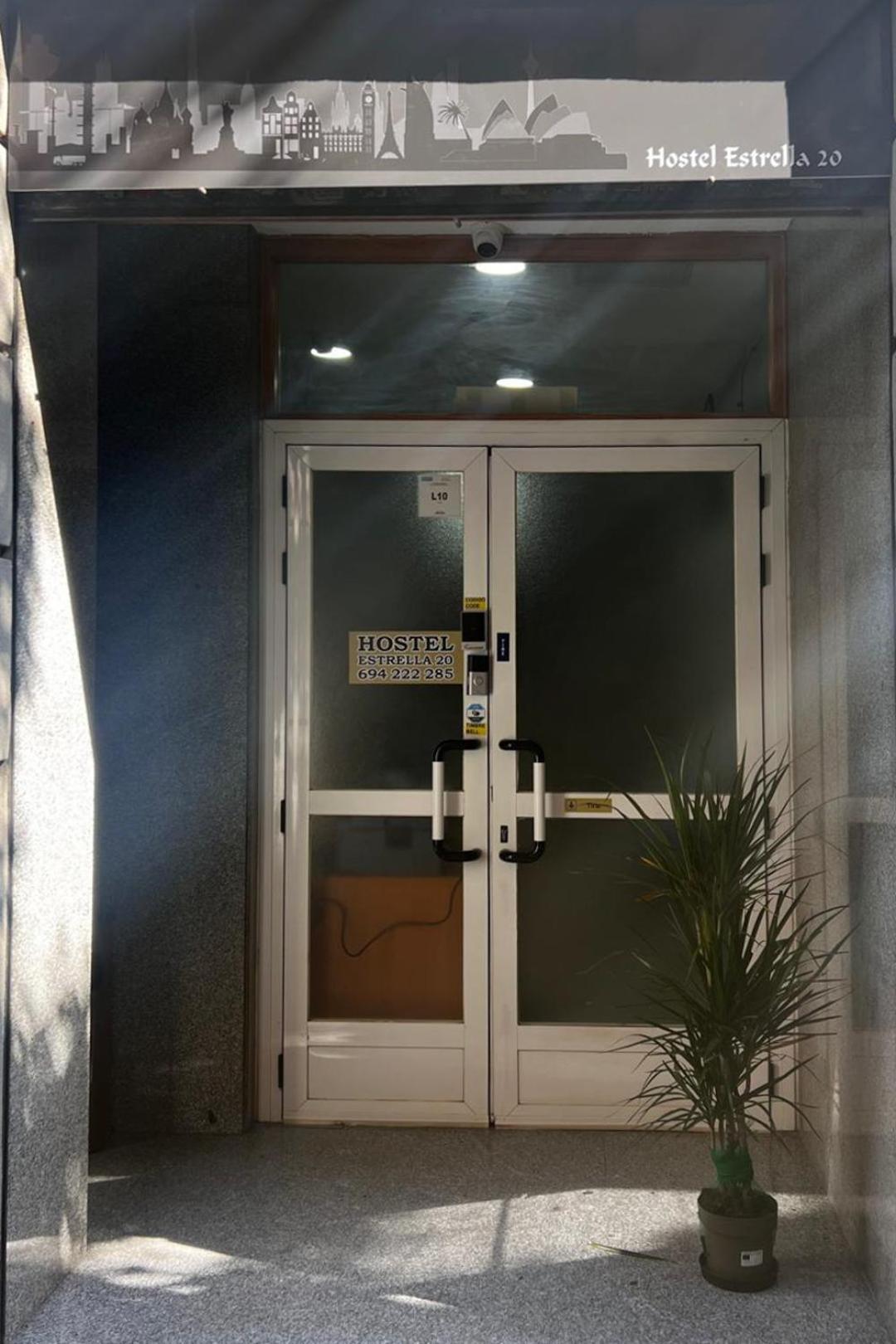 Hostel Estrella 20 مدريد المظهر الخارجي الصورة